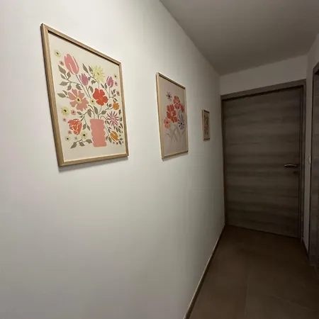 Neuf 2 Pour 5 Personnes Apartment *